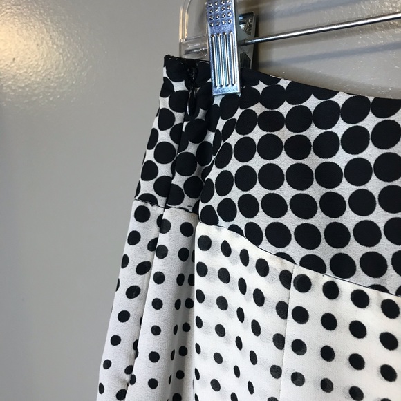 Tailor B.Moss pleated skirt, size small - Picture 5 of 7